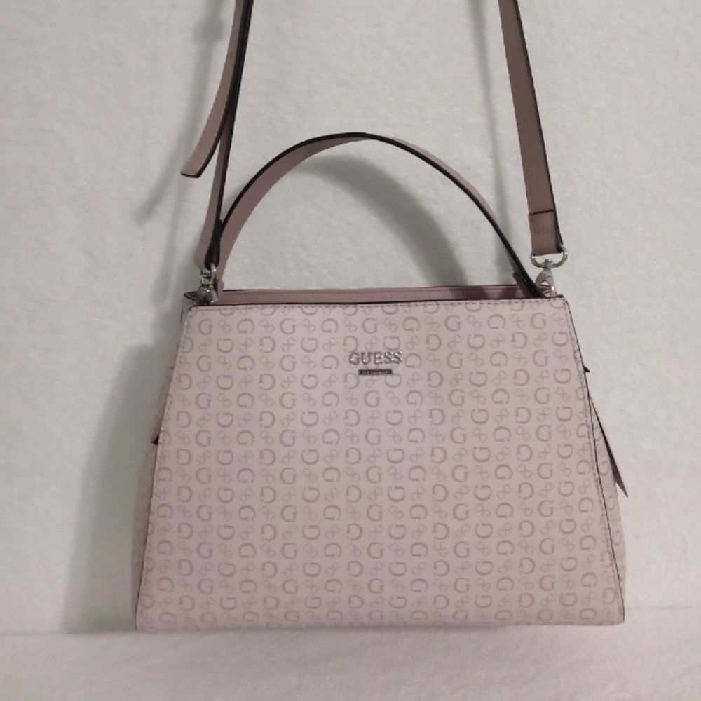 GUESS HAND BAG| GUESS BODIE| GUESS LIGHT ROSE COLOR. - Picture 2 of 7
